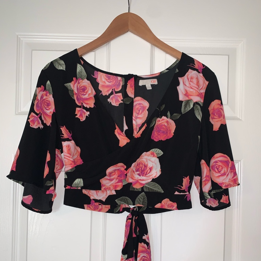 Gianni Bini cropped floral top